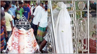 মাটি কাটতে গিয়ে উদ্ধার ২৫ বছর আগের অক্ষত লাশ পুনরায় দাফন! মাটি কাটতে গিয়ে উদ্ধার ২৫ বছর আগের অক্ষত লাশ পুনরায় দাফন!